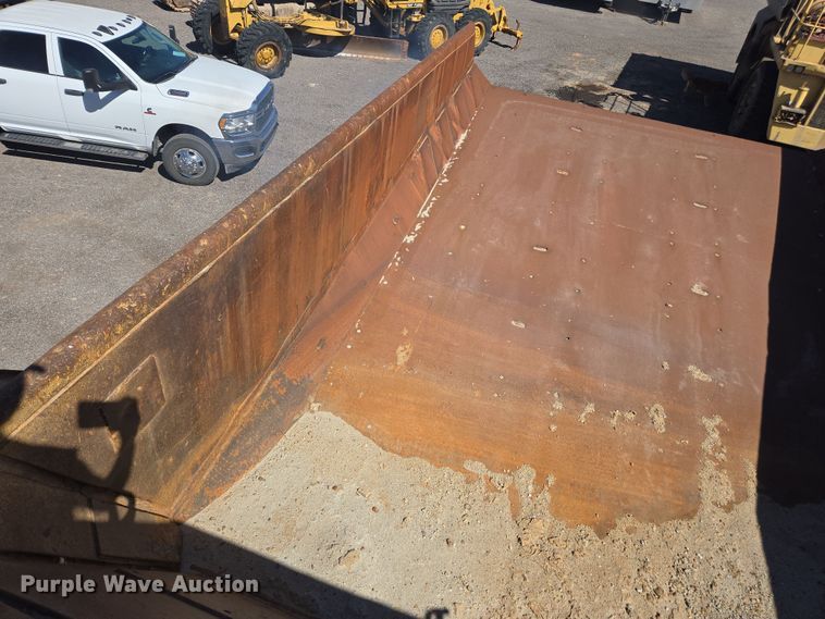 image for item DW1836 1988 Haulpak 140M haul truck