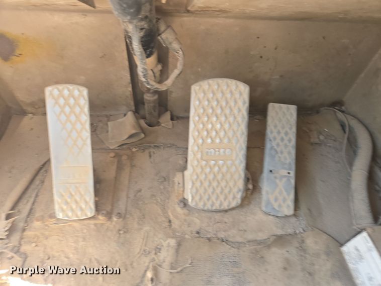 image for item DW1836 1988 Haulpak 140M haul truck