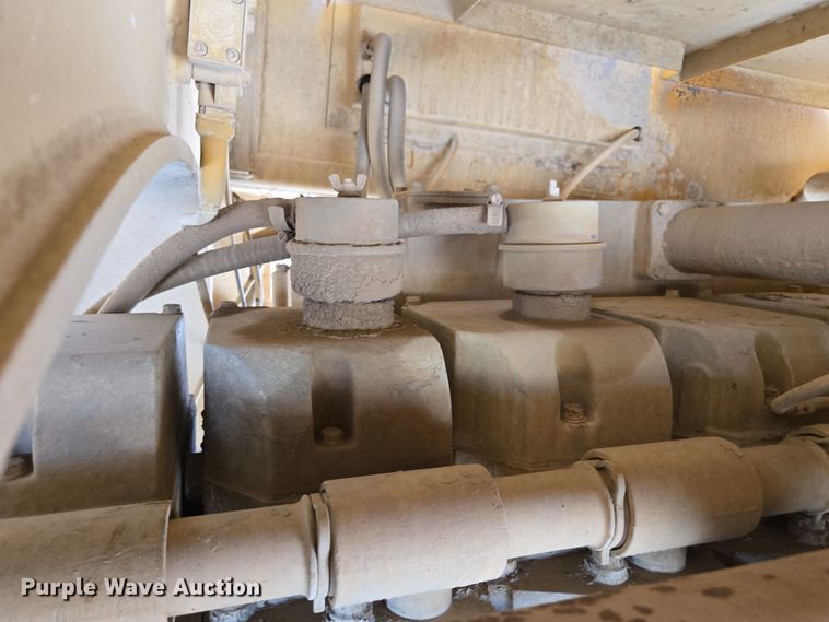 image for item DW1836 1988 Haulpak 140M haul truck