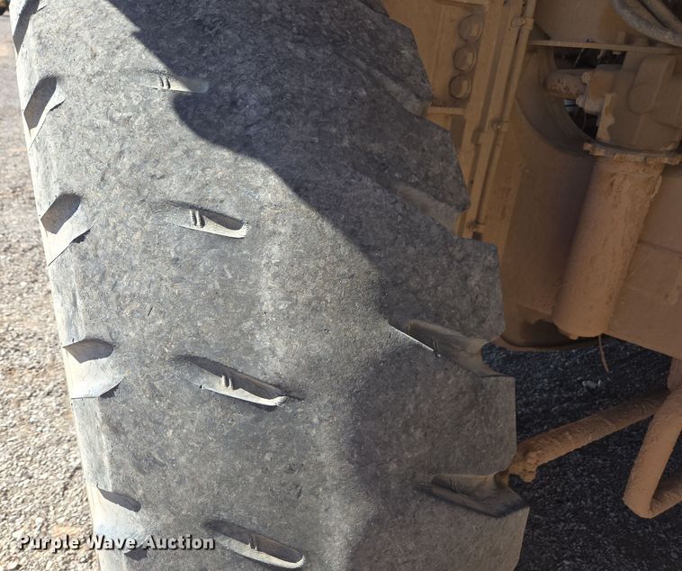 image for item DW1836 1988 Haulpak 140M haul truck