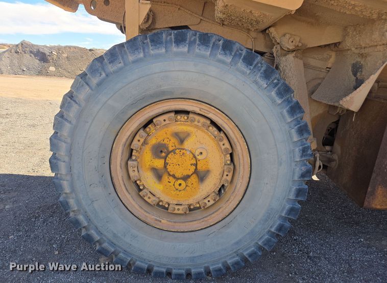 image for item DW1836 1988 Haulpak 140M haul truck