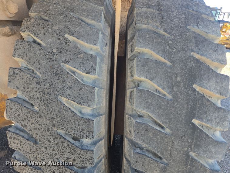 image for item DW1836 1988 Haulpak 140M haul truck