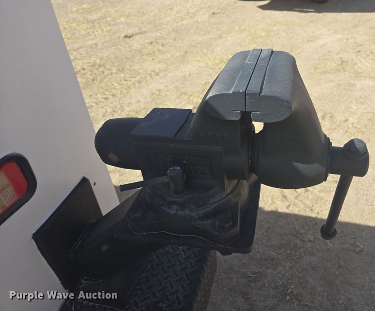 image for item DW1839 2012 Ford F550 Super Duty XL utility / service truck