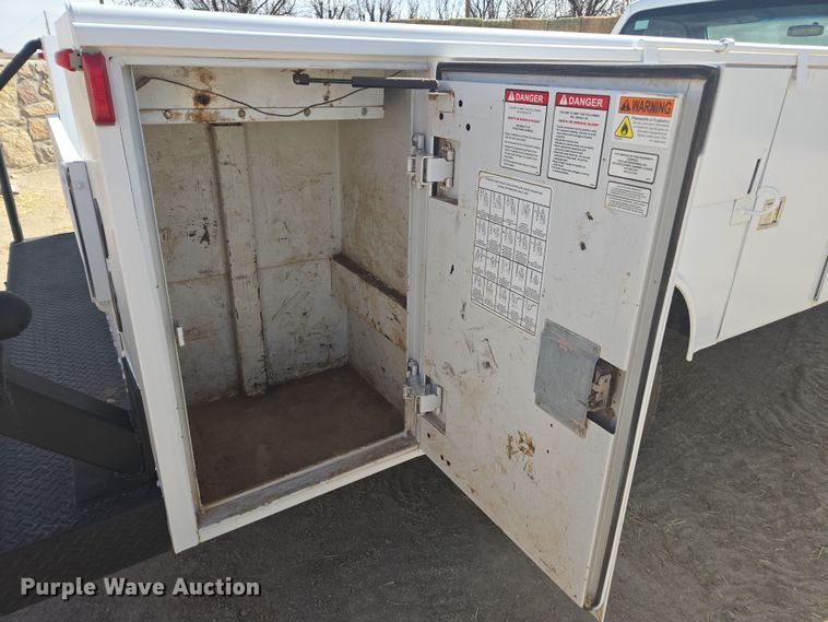 image for item DW1839 2012 Ford F550 Super Duty XL utility / service truck