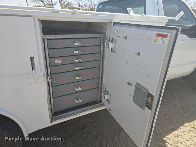 image for item DW1839 2012 Ford F550 Super Duty XL utility / service truck