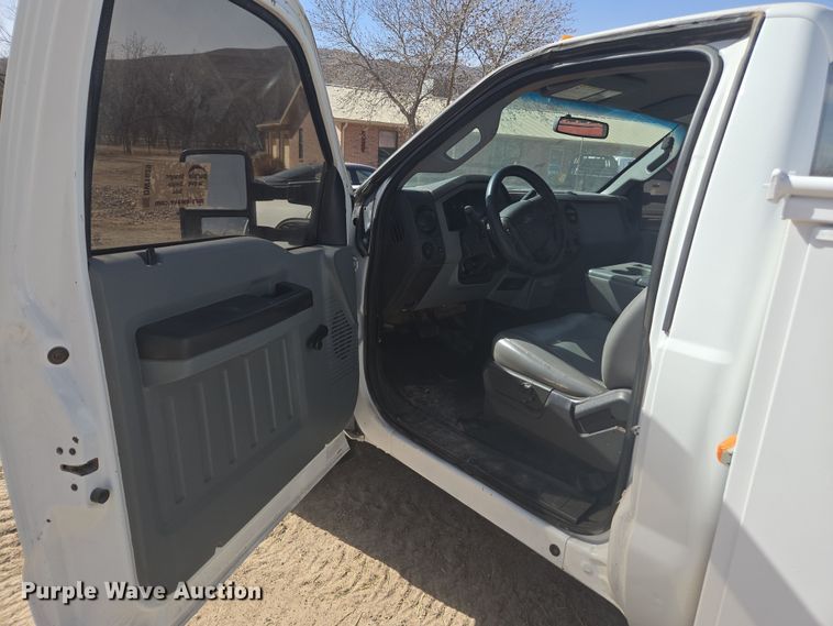 image for item DW1839 2012 Ford F550 Super Duty XL utility / service truck