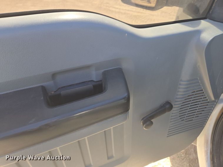 image for item DW1839 2012 Ford F550 Super Duty XL utility / service truck