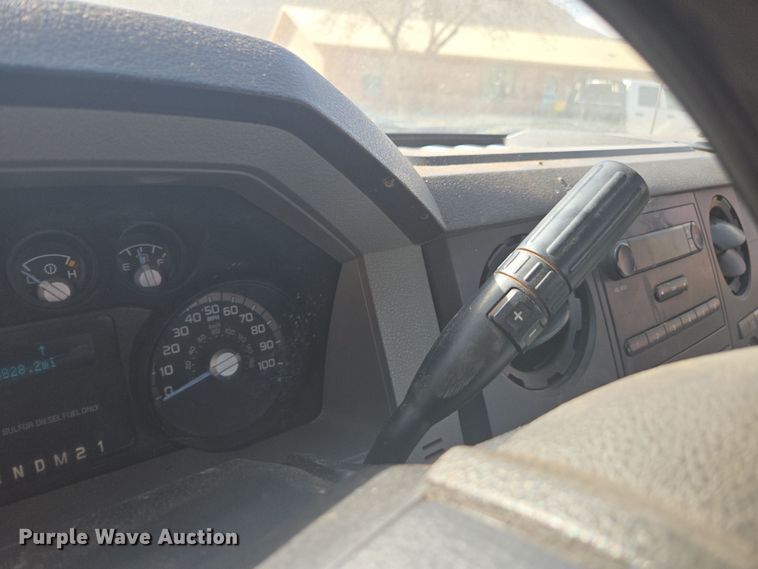 image for item DW1839 2012 Ford F550 Super Duty XL utility / service truck