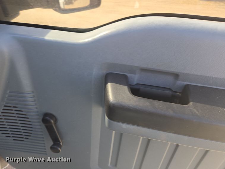 image for item DW1839 2012 Ford F550 Super Duty XL utility / service truck