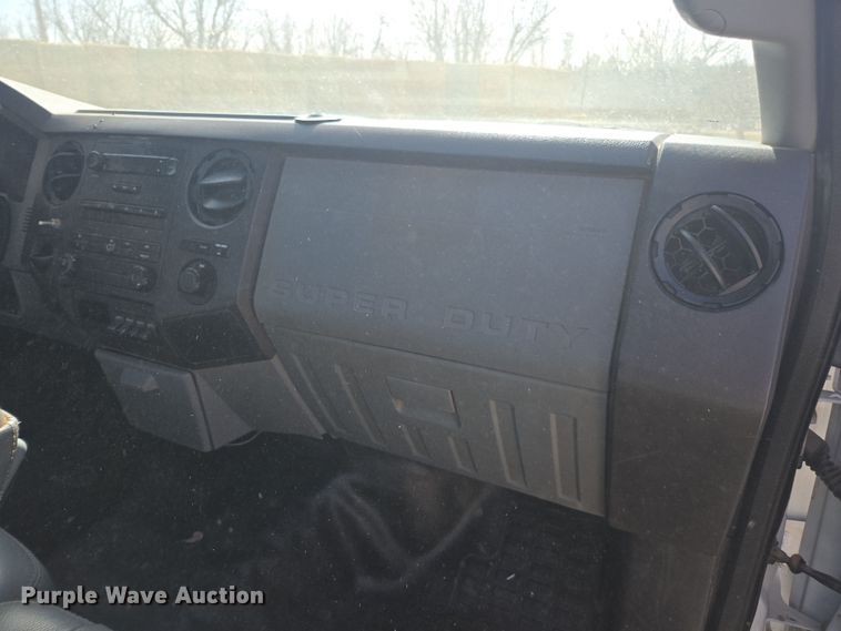 image for item DW1839 2012 Ford F550 Super Duty XL utility / service truck