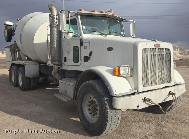image for item DW1840 2011 Peterbilt 365 ready mix truck
