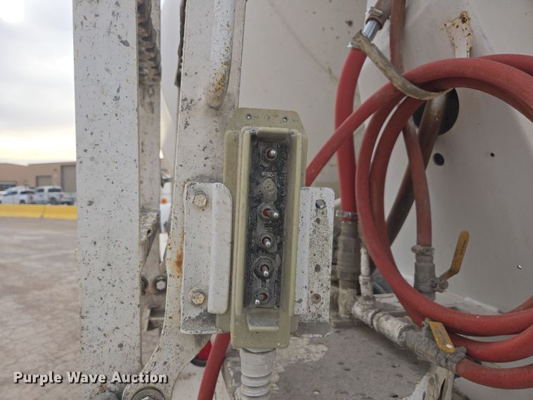 image for item DW1841 2009 Kenworth W900 ready mix truck