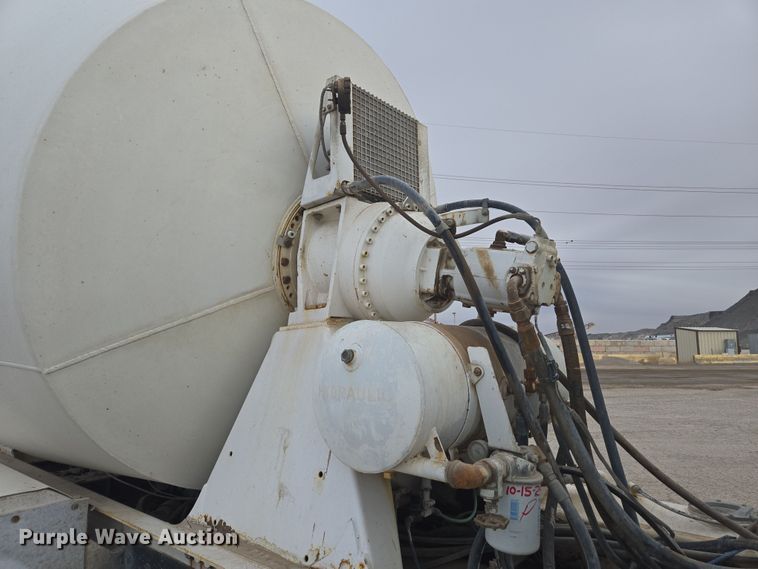 image for item DW1841 2009 Kenworth W900 ready mix truck