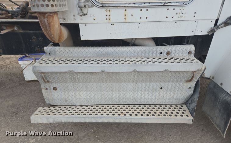 image for item DW1841 2009 Kenworth W900 ready mix truck