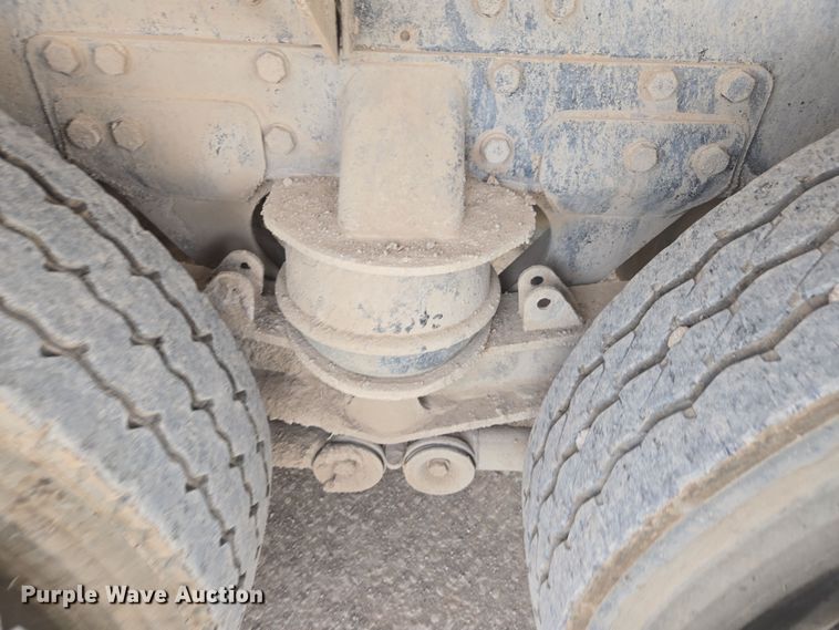 image for item DW1841 2009 Kenworth W900 ready mix truck