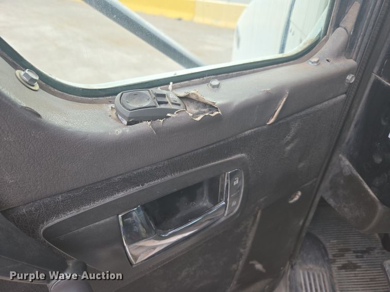 image for item DW1841 2009 Kenworth W900 ready mix truck