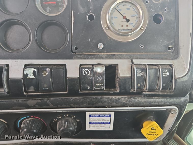 image for item DW1841 2009 Kenworth W900 ready mix truck