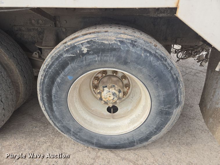 image for item DW1841 2009 Kenworth W900 ready mix truck