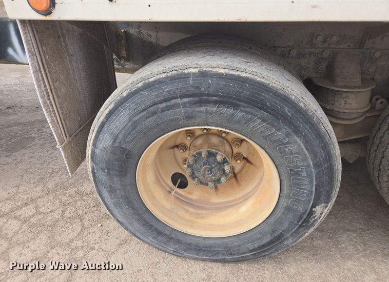 image for item DW1841 2009 Kenworth W900 ready mix truck