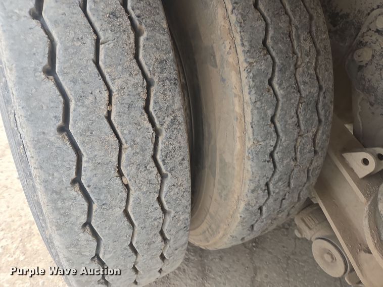 image for item DW1841 2009 Kenworth W900 ready mix truck