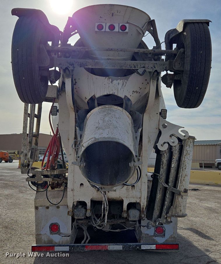 image for item DW1842 2009 Kenworth W900 ready mix truck