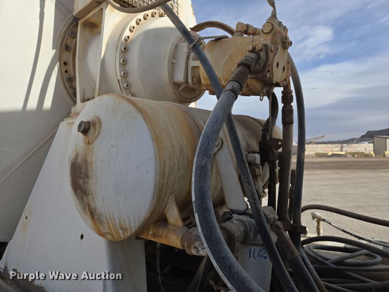 image for item DW1842 2009 Kenworth W900 ready mix truck