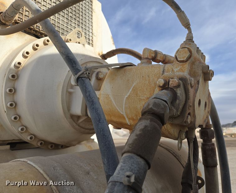 image for item DW1842 2009 Kenworth W900 ready mix truck