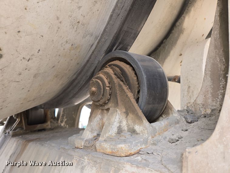 image for item DW1842 2009 Kenworth W900 ready mix truck