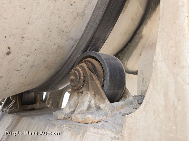 image for item DW1842 2009 Kenworth W900 ready mix truck