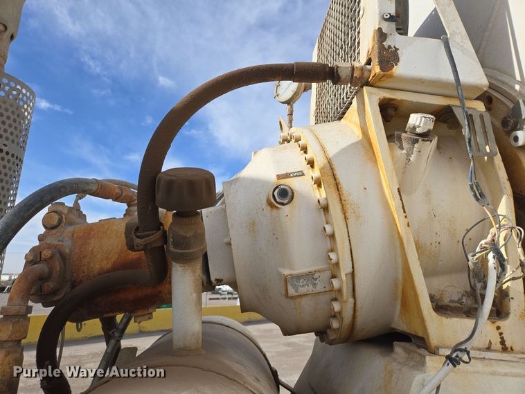 image for item DW1842 2009 Kenworth W900 ready mix truck