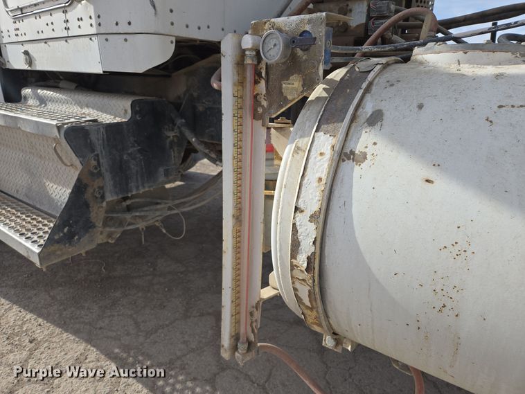 image for item DW1842 2009 Kenworth W900 ready mix truck