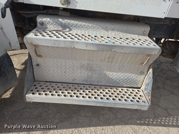 image for item DW1842 2009 Kenworth W900 ready mix truck