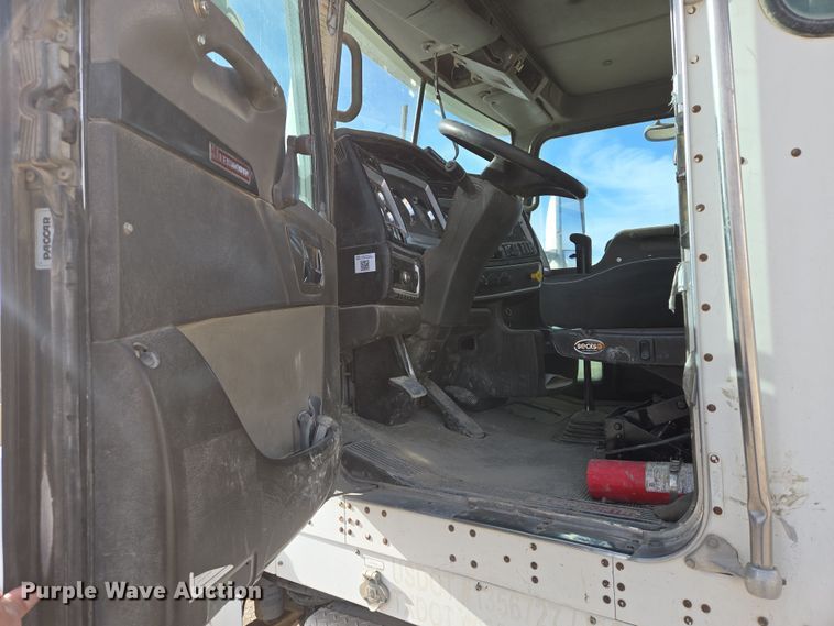 image for item DW1842 2009 Kenworth W900 ready mix truck