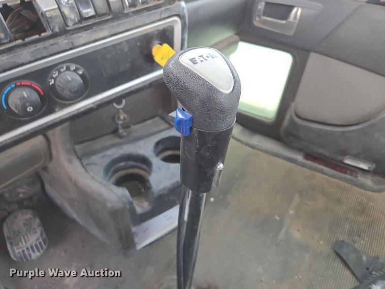 image for item DW1842 2009 Kenworth W900 ready mix truck