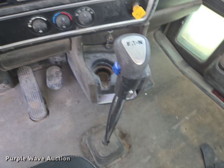 image for item DW1842 2009 Kenworth W900 ready mix truck