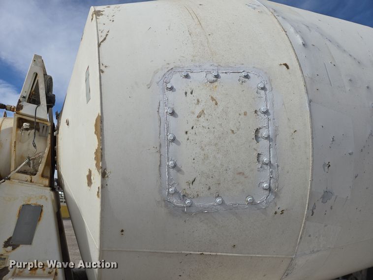 image for item DW1842 2009 Kenworth W900 ready mix truck