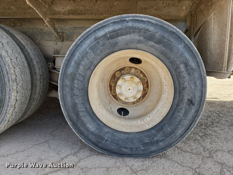 image for item DW1842 2009 Kenworth W900 ready mix truck