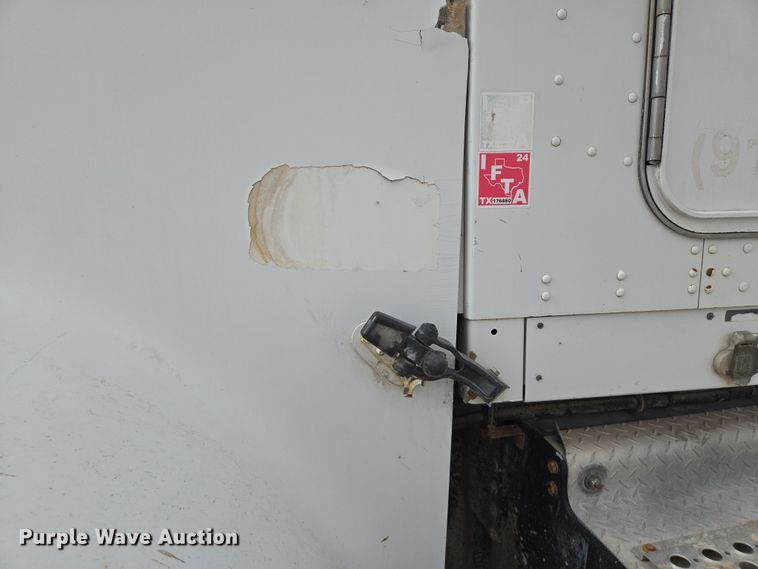 image for item DW1843 2008 Kenworth W900 ready mix truck