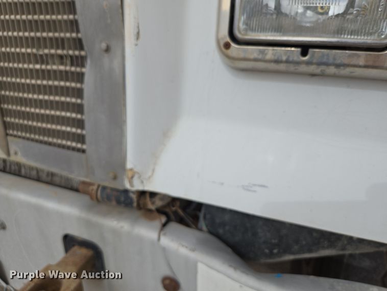 image for item DW1843 2008 Kenworth W900 ready mix truck