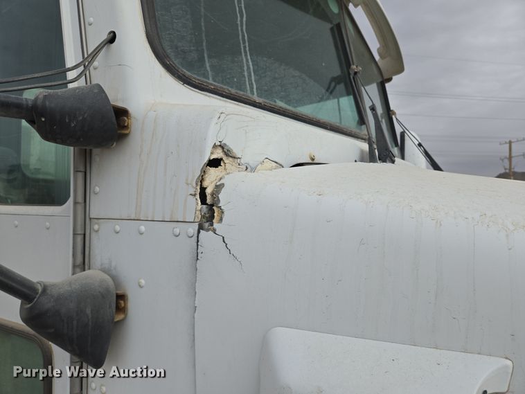 image for item DW1843 2008 Kenworth W900 ready mix truck