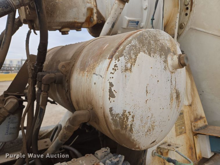 image for item DW1843 2008 Kenworth W900 ready mix truck