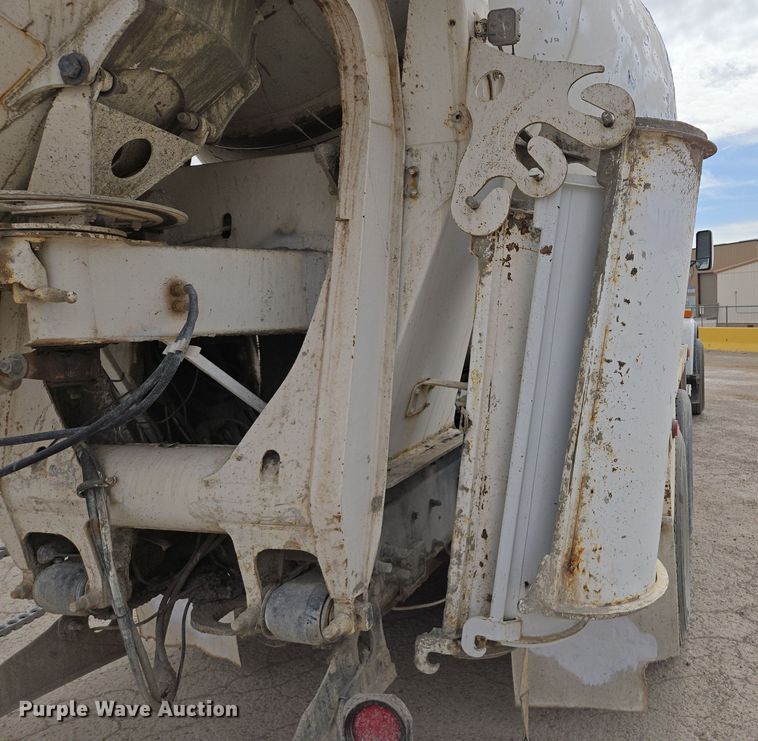 image for item DW1843 2008 Kenworth W900 ready mix truck