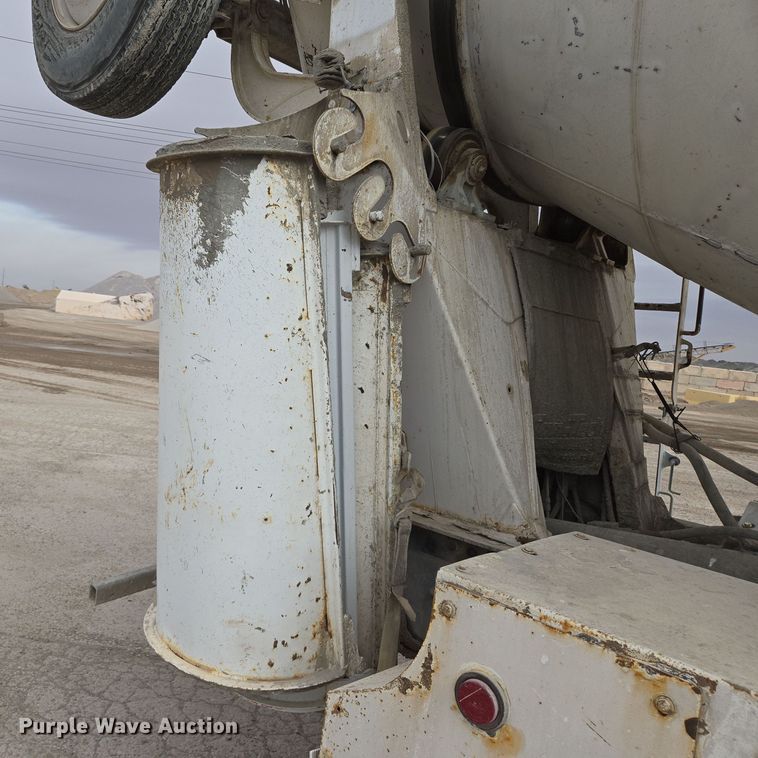 image for item DW1843 2008 Kenworth W900 ready mix truck