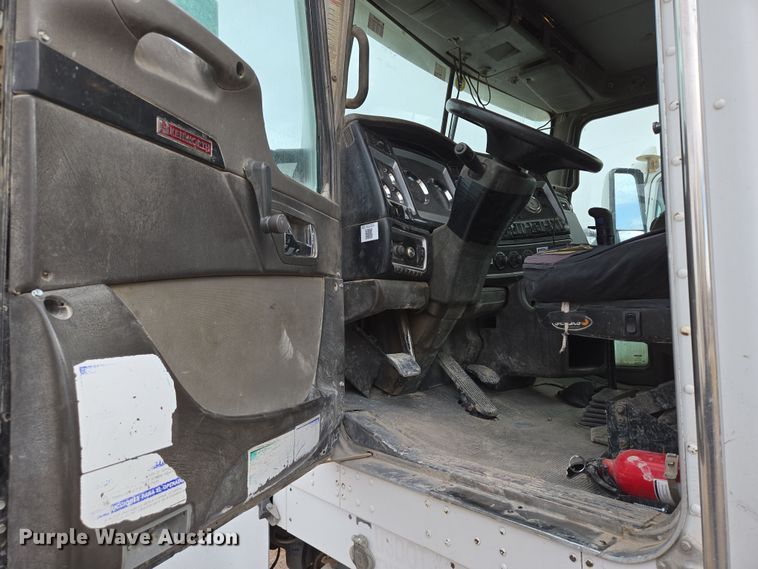 image for item DW1843 2008 Kenworth W900 ready mix truck