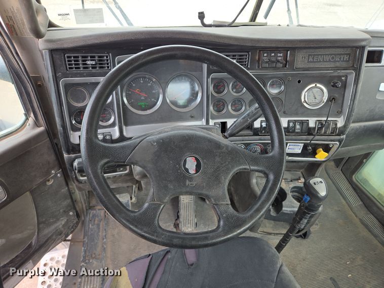 image for item DW1843 2008 Kenworth W900 ready mix truck