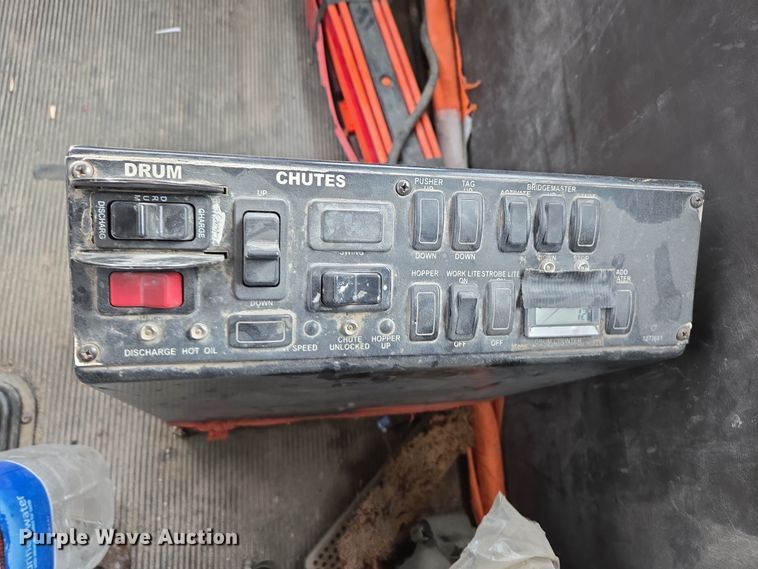 image for item DW1843 2008 Kenworth W900 ready mix truck