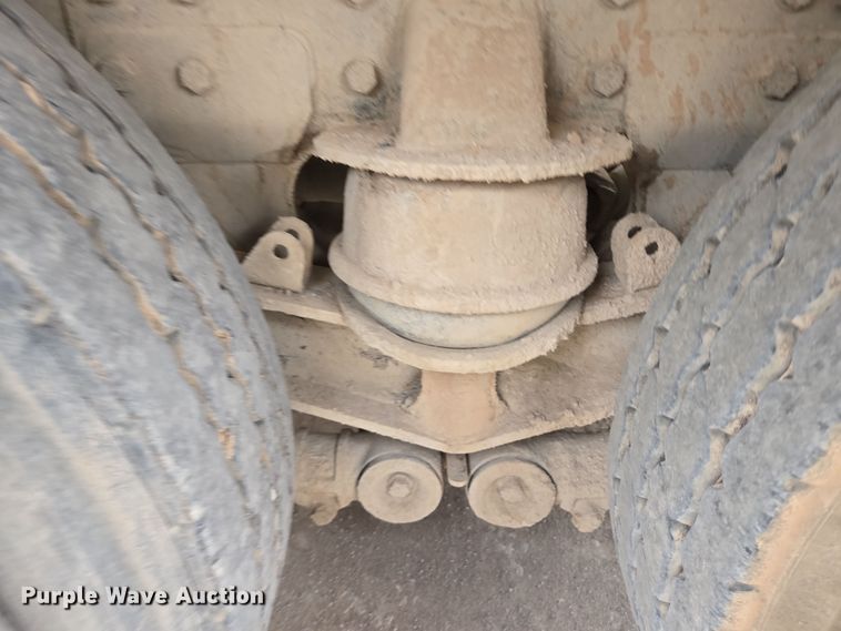 image for item DW1843 2008 Kenworth W900 ready mix truck