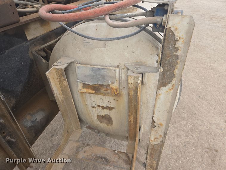 image for item DW1844 2009 Kenworth W900 ready mix truck