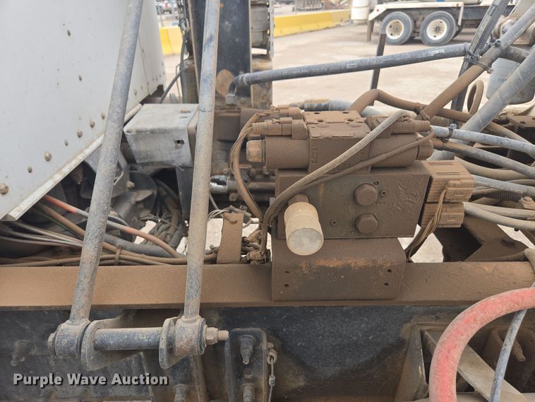 image for item DW1844 2009 Kenworth W900 ready mix truck