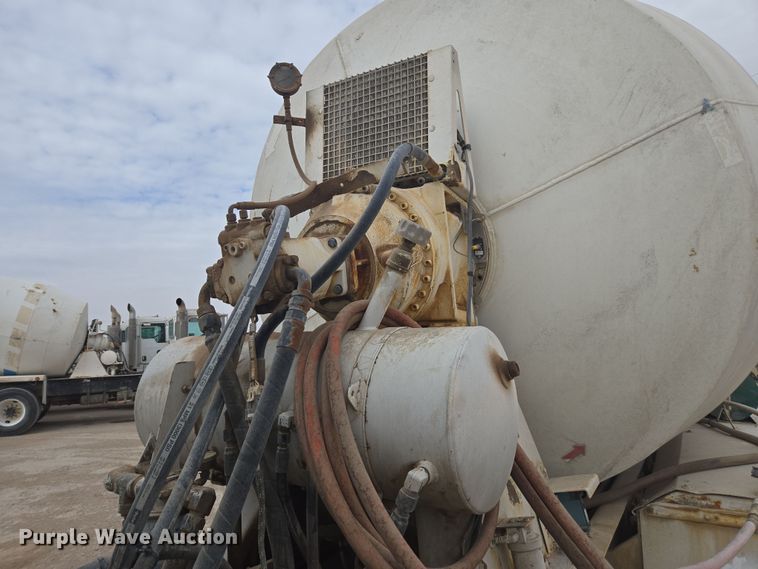 image for item DW1844 2009 Kenworth W900 ready mix truck